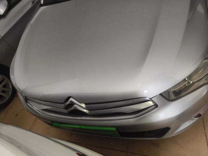 2014 1.6L AT Fashion photo 2