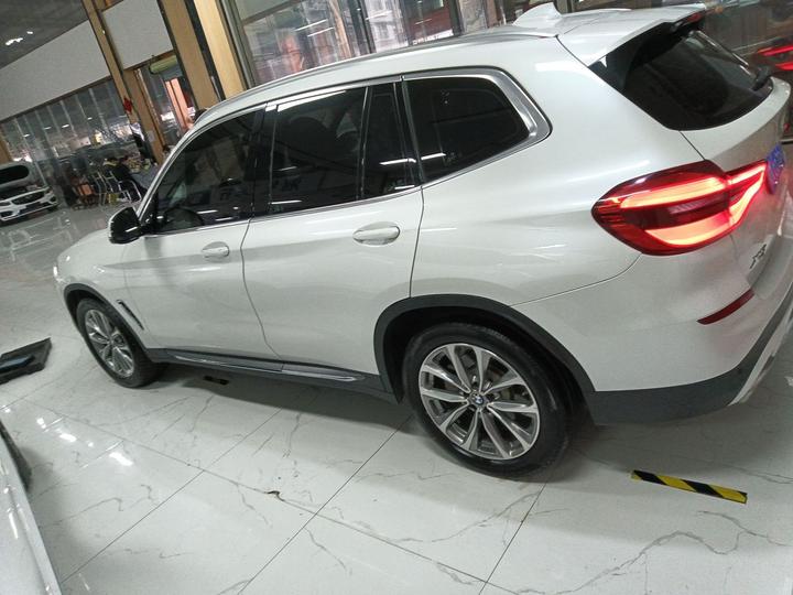 X3 2021 Facelift xDrive25i Luxury photo 4