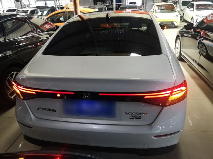 Accord 2023 260TURBO Smart photo 3