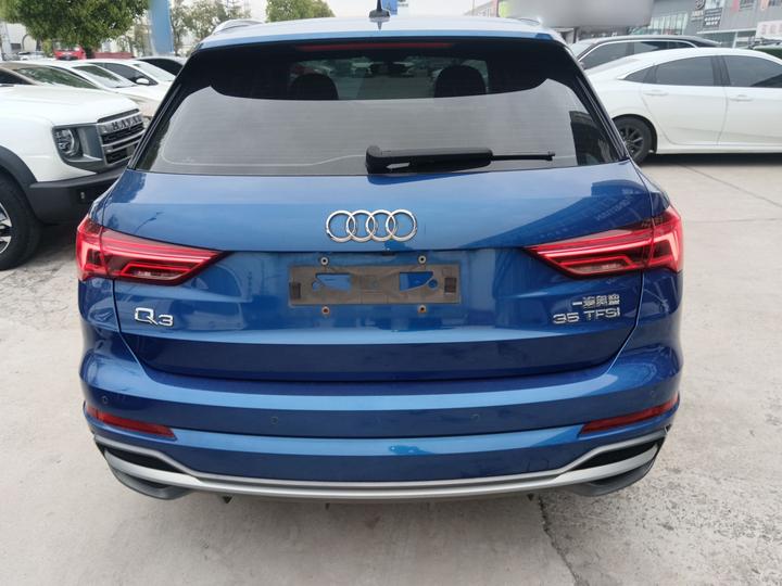 Q3 2019 35 TFSI Progressive Dynamic photo 3