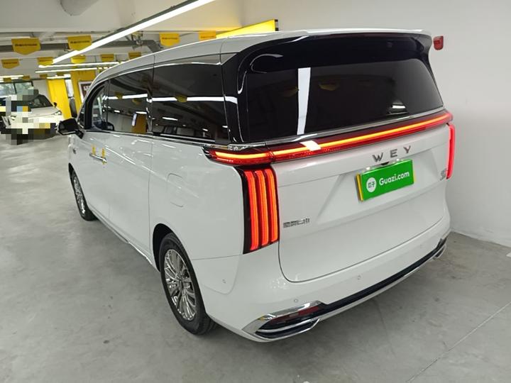 2023 AWD Flagship photo 4