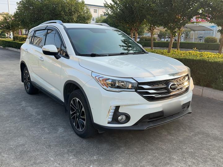 GAC Trumpchi GS4 2015 200T MT Elite photo 2