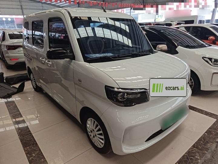 Wuling Zhiguang EV 2025 201km Standard photo 3