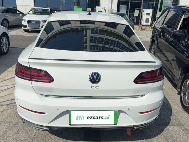 FAW-Volkswagen CC 2023 330TSI photo 3