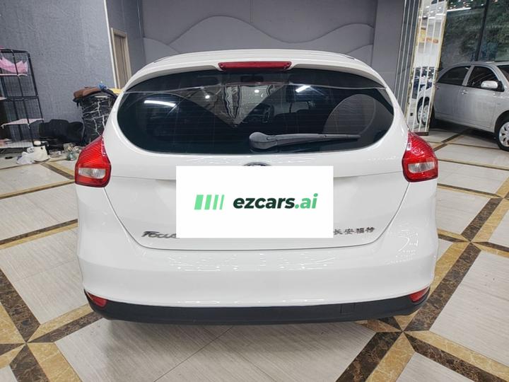 Focus 2017 Hatchback 1.6L AT Comfort photo 5