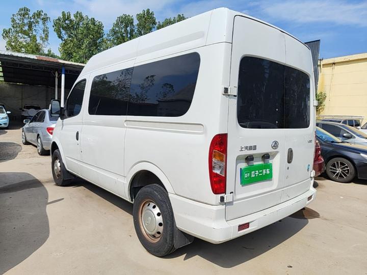 MAXUS V80 2021 2.0T MT Classic Short Wheelbase 5/6-Seater photo 4