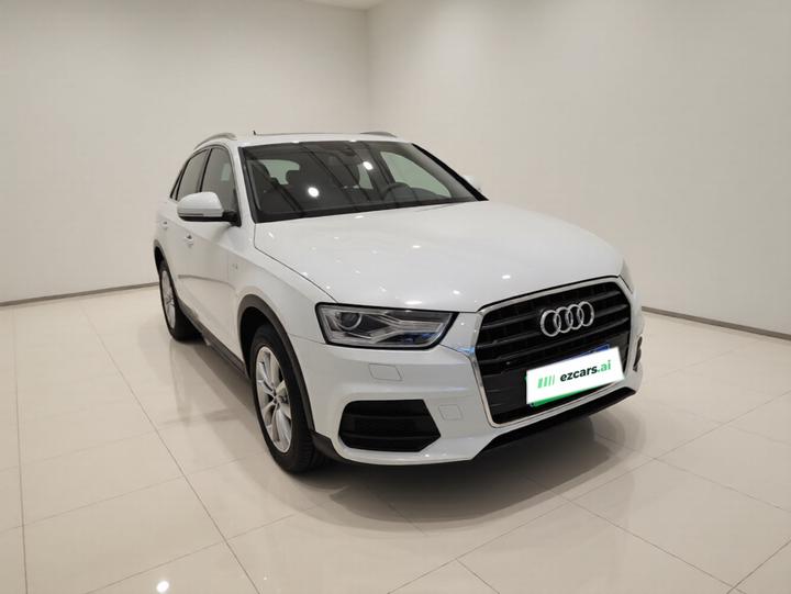 Q3 2017 30 TFSI Standard photo 3