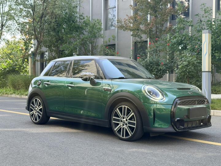 2022 2.0T COOPER S 5-Door photo 3
