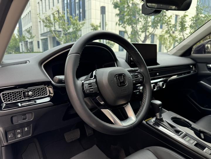 Civic 2022 240TURBO CVT photo 2