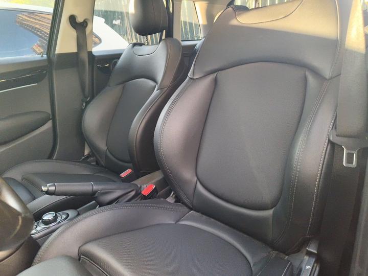 2022 1.5T COOPER Classic 5-Door photo 7