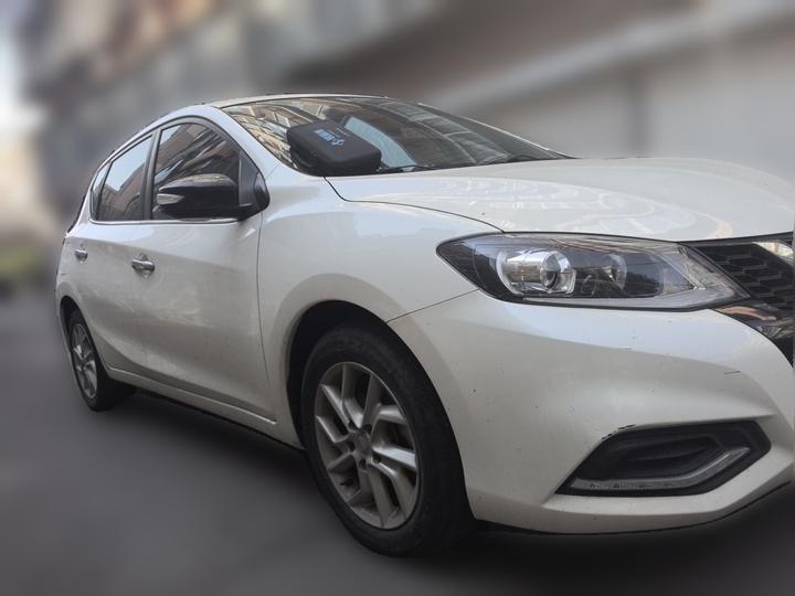 Tiida 2023 1.6L CVT photo 3
