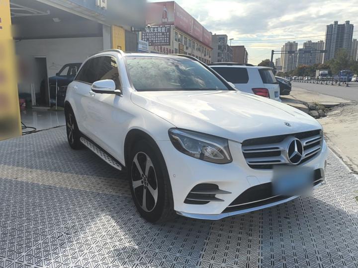 GLC 2018 Facelift GLC 260 4MATIC Luxury photo 3