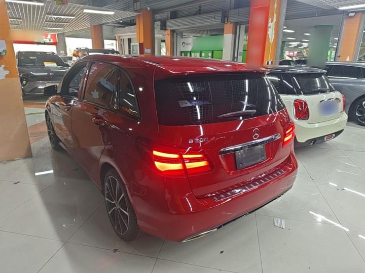 B-Class 2019 B 200 Luxury photo 4