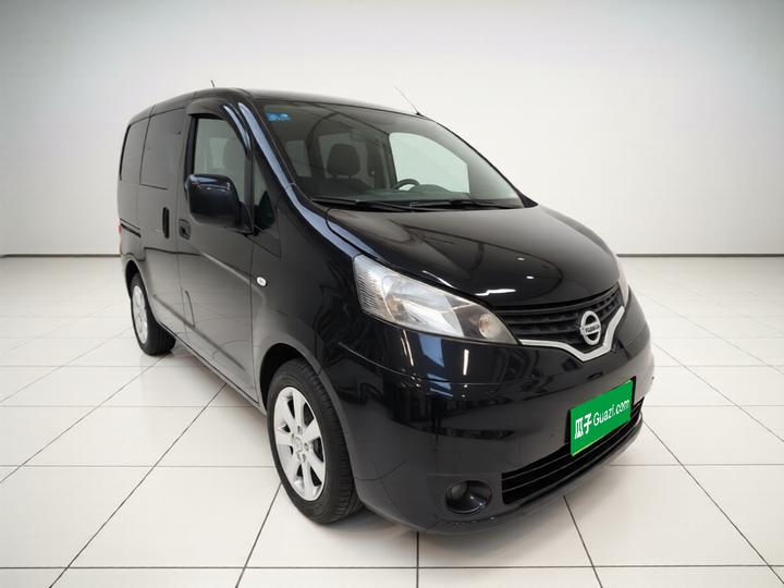 NV200 2010 1.6L Luxury photo 3