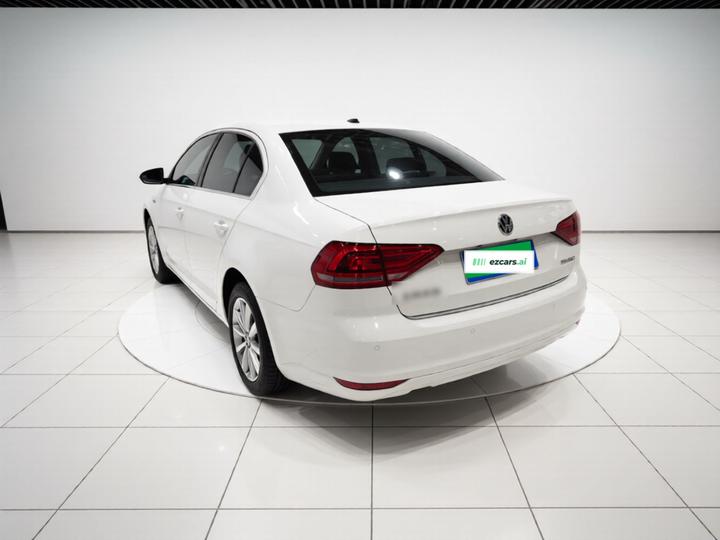 Lavida 2017 1.6L AT Comfort photo 4