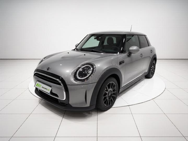 2022 Facelift 1.5T ONE 5-Door PLUS