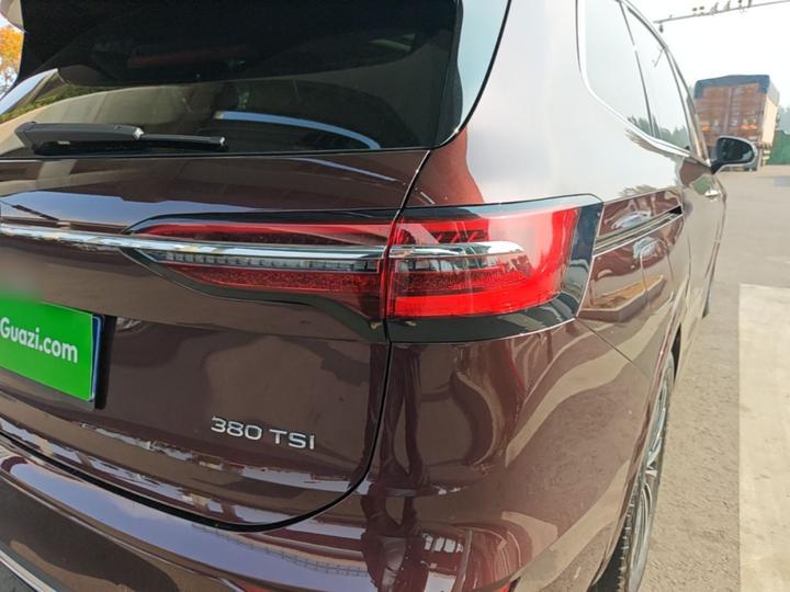 Viloran 2020 380TSI Premium photo 7