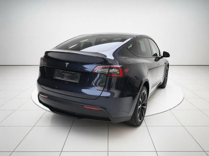 Model Y 2024 RWD photo 4
