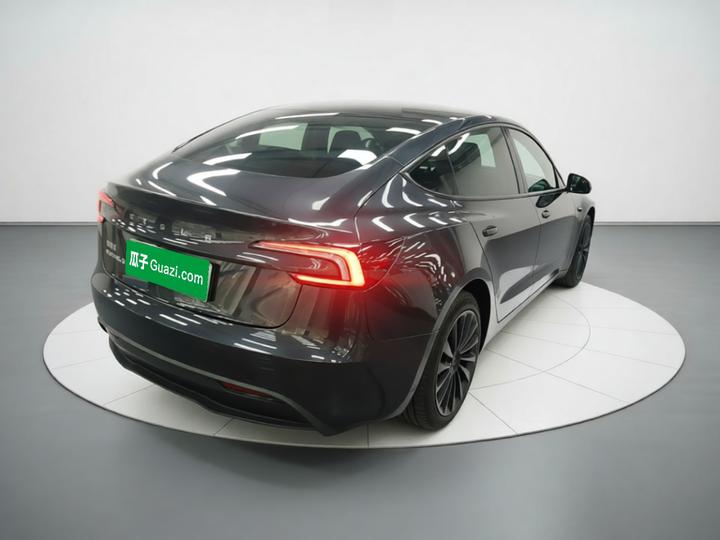 Model 3 2023 RWD photo 4