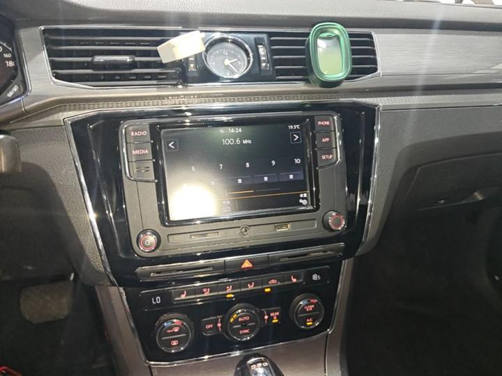 Passat 2017 280TSI DSG photo 8