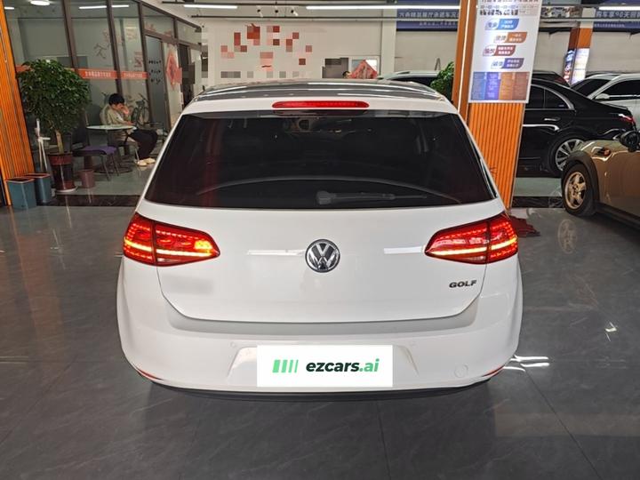 Golf 2016 1.6L AT Comfort photo 3