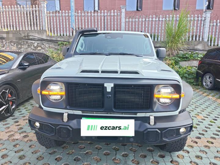 300 2023 2.0T 02 photo 2