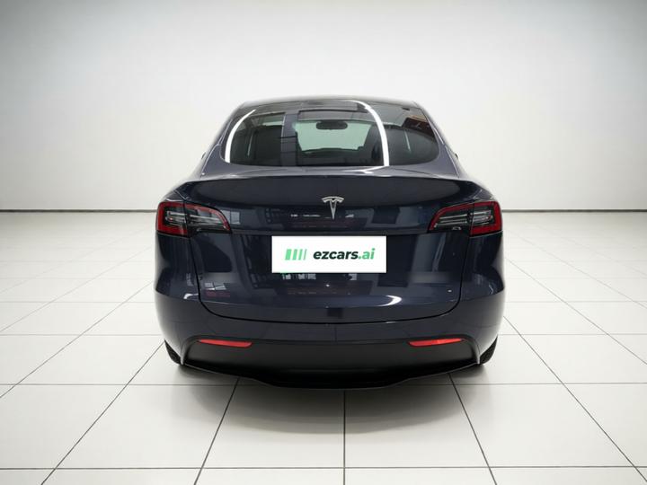 Model Y 2022 Long Range AWD photo 3