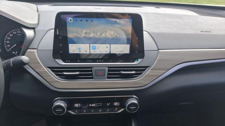 Teana 2021 2.0L XL Comfort photo 5