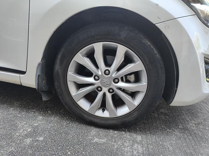 Elantra 2016 1.6L AT Smart photo 8
