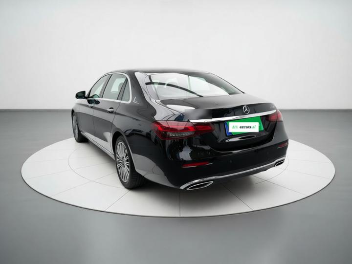 E-Class 2023 E 300 L Luxury photo 4