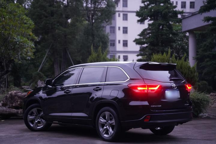 Highlander 2018 2.0T AWD Luxury 7-Seater China VI photo 4