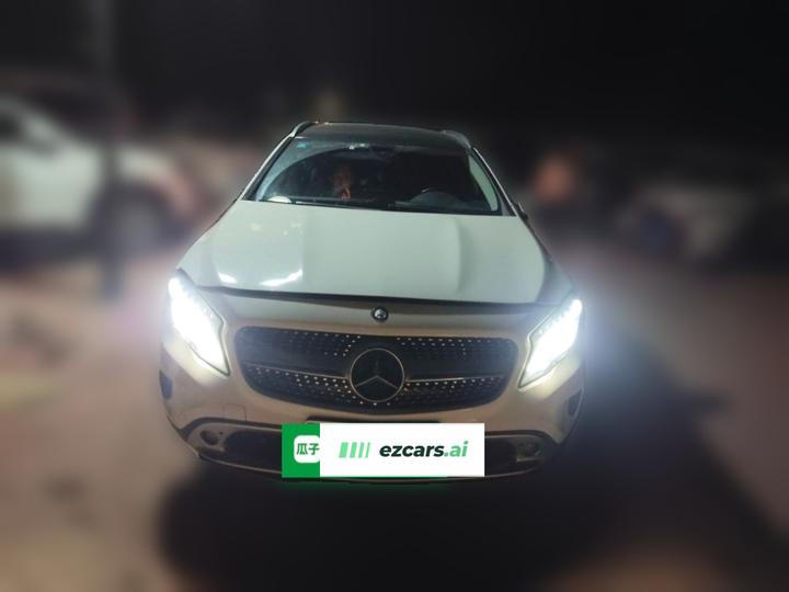 GLA 2016 GLA 220 4MATIC Fashion photo 2