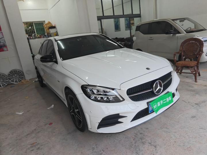 C-Class 2021 C 260 Starlight Edition photo 3