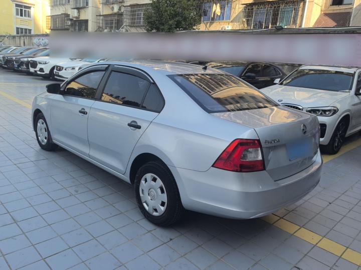 Rapid 2019 1.5L AT Standard photo 4