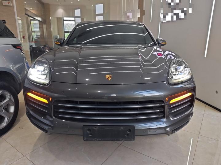 2019 Cayenne 3.0T photo 2