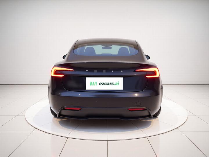 Model 3 2023 RWD photo 5