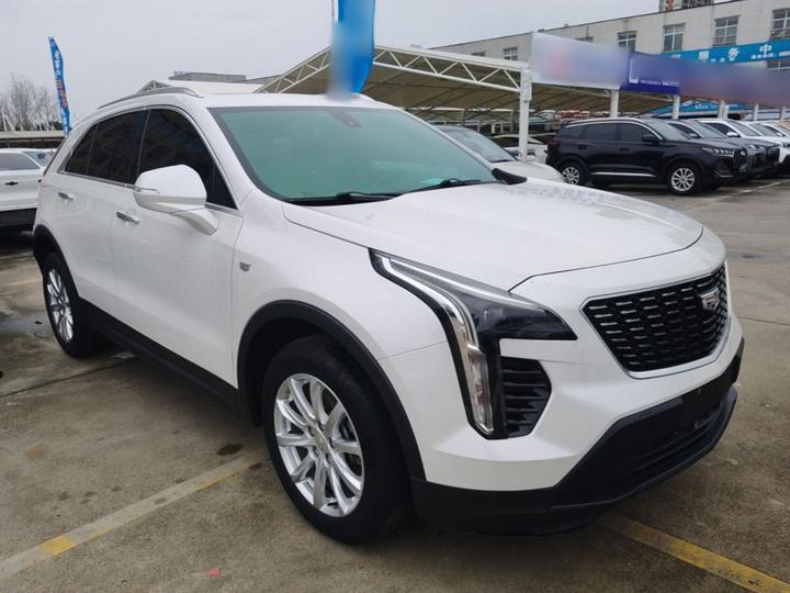 XT4 2018 28T RWD Tech photo 3