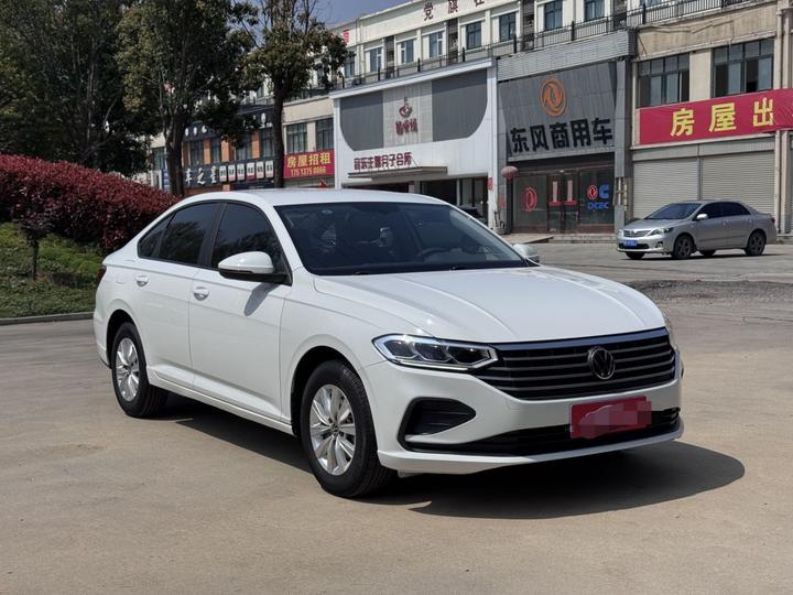 Lavida 2023 Facelift 1.5L AT photo 3