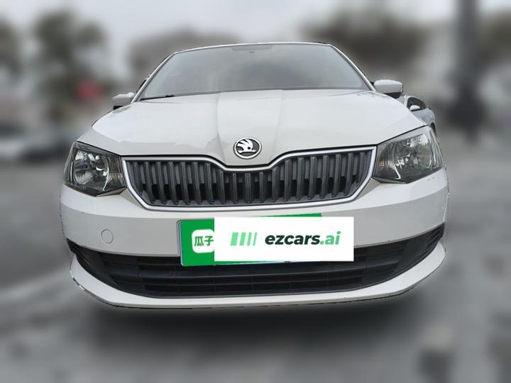 Fabia 2015 1.4L MT photo 2