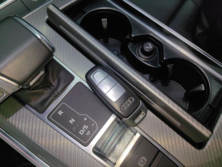 A6L 2021 45 TFSI photo 8