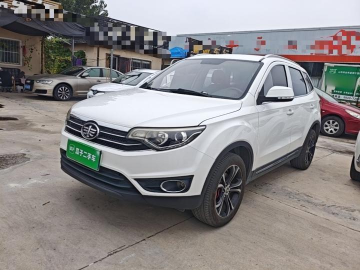 FAW Senia R7 2016 1.6L AT Luxury