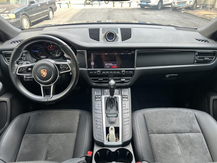 2021 Macan 2.0T photo 4