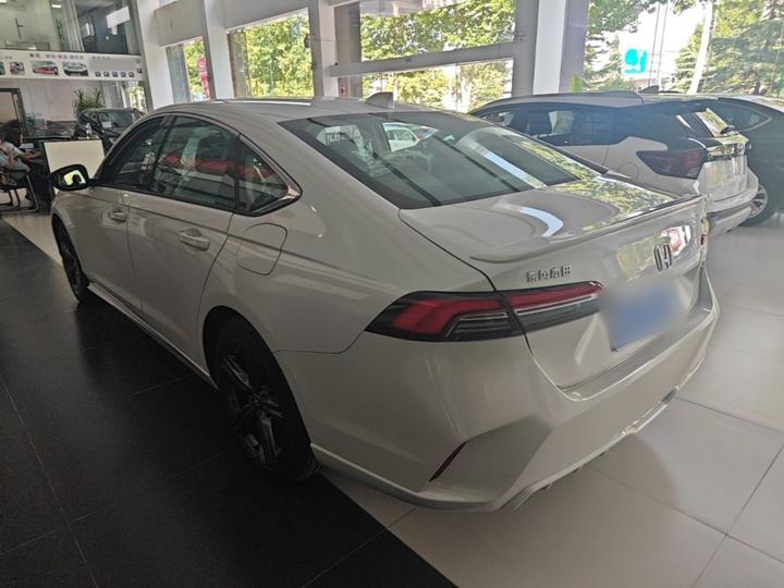 2025 260TURBO Elegant photo 4