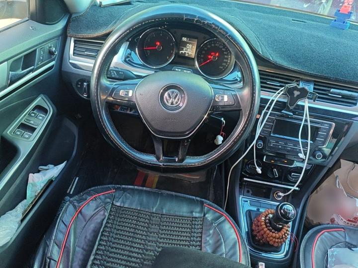 Bora 2018 1.5L MT Comfort photo 7