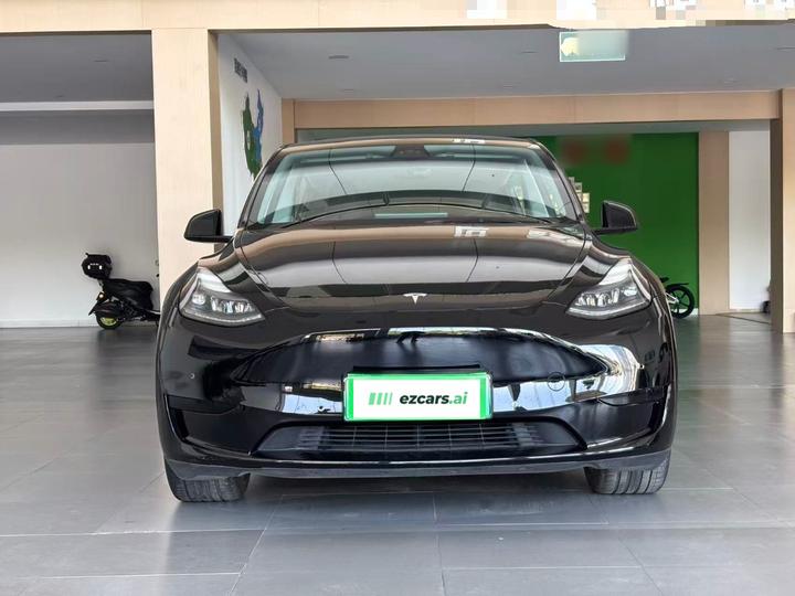 Model Y 2022 Facelift RWD photo 2