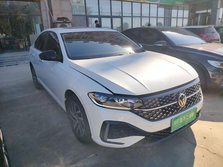 Lavida 2024 300TSI DSG Leading photo 3