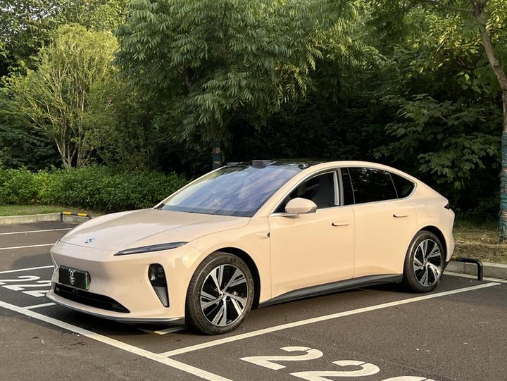 ET5 2022 75kWh