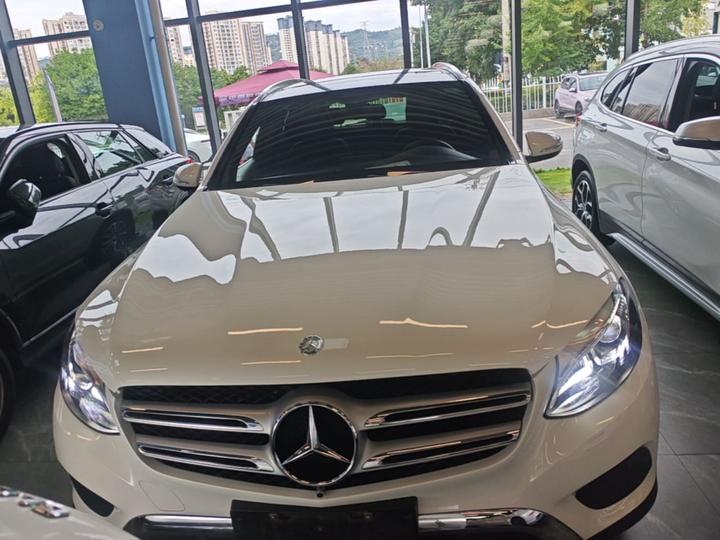 GLC 2016 GLC 200 4MATIC photo 2