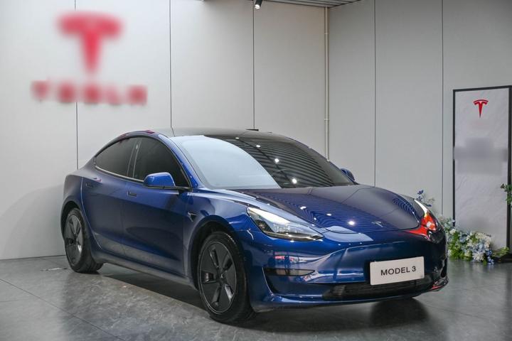 Model 3 2021 Standard Range RWD Upgraded photo 3