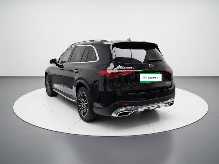 GLC 2024 GLC 300 L 4MATIC Dynamic 5-Seater photo 4